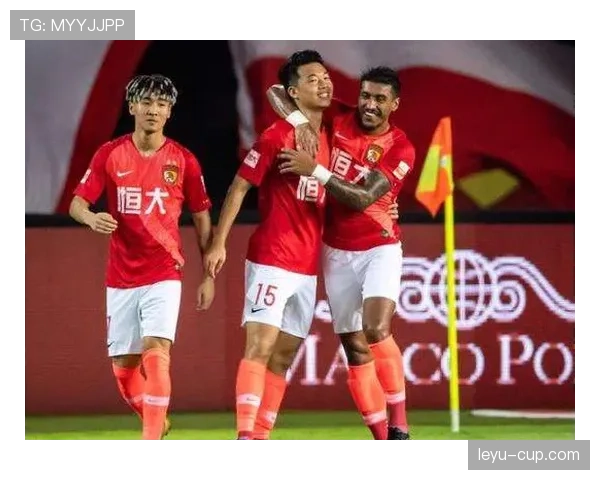 卡卡回撤接应如何重塑中场主导权：关键战表现与昔日核心角色对比